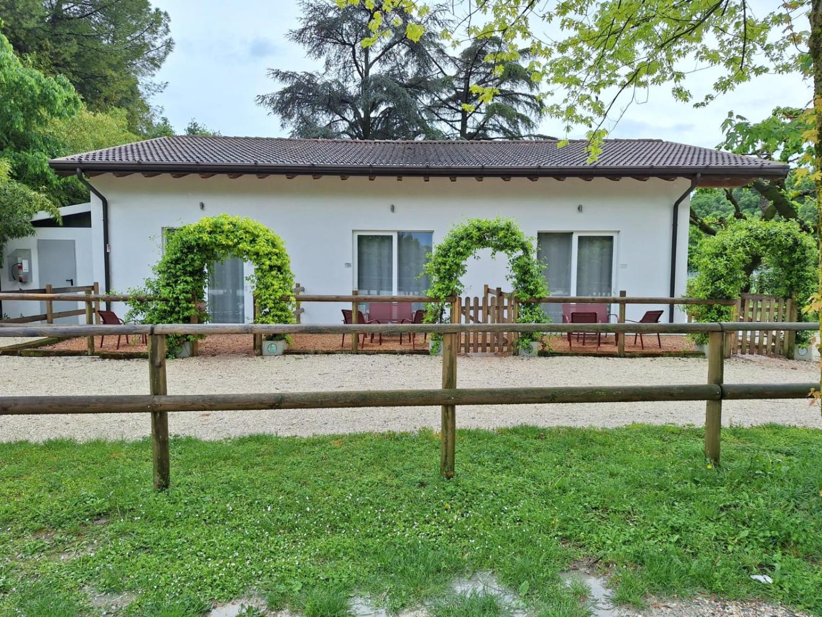 Willa Agriturismo Il Rovere Lonato Zewnętrze zdjęcie